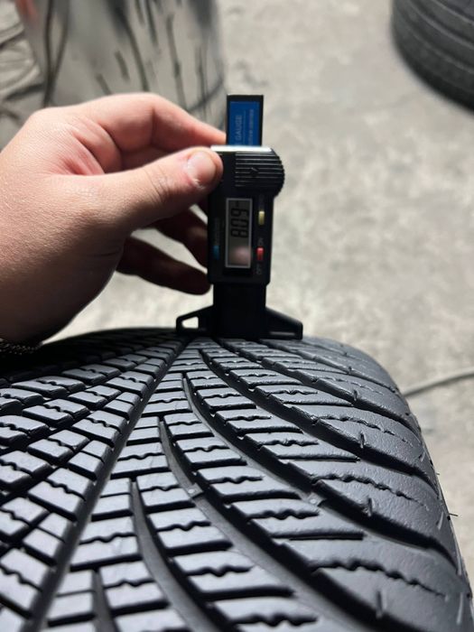 Автошини зимові GOOD YEAR 195/50/15 (2 шт) Резина,Колеса,Гума,Скати,Ши