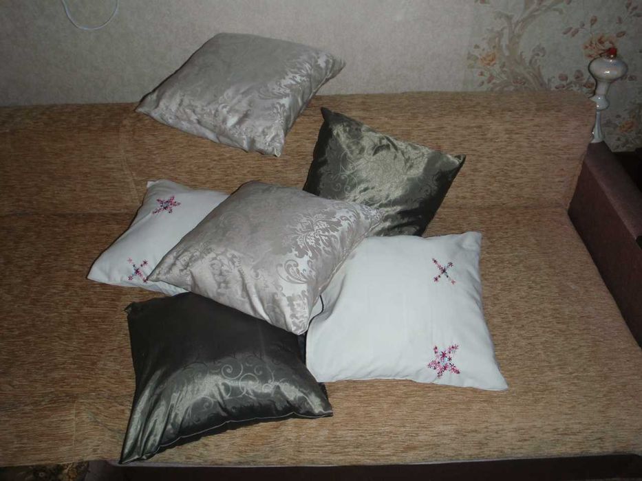 Подушки с наволочками для декора и сна, 45на45 см.