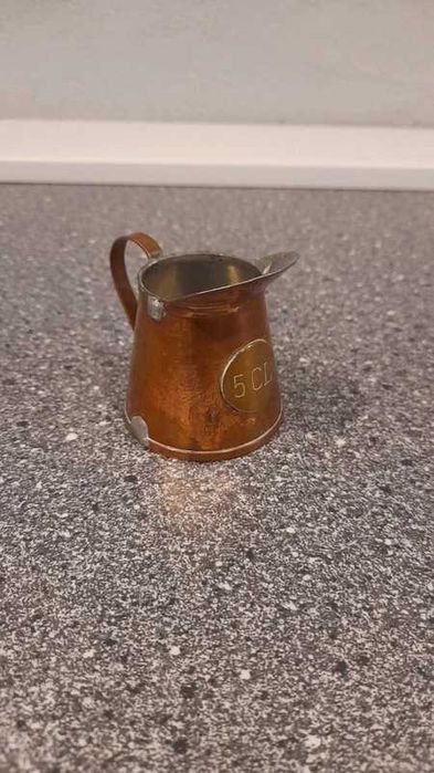 Dzbanek dzbanuszek miedziany miedź naczynie metal 5cl miarka vintage