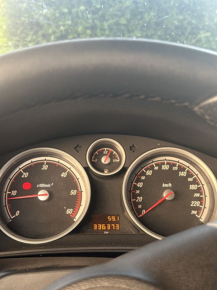 Opel Astra GTC 1.3 cdti 2 lugares
