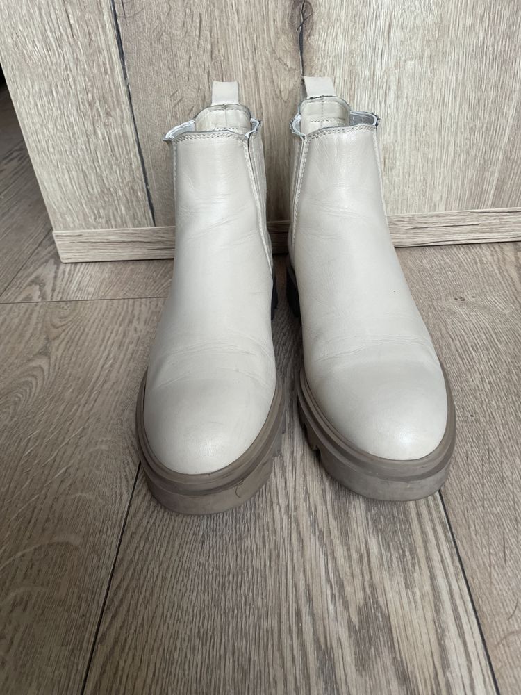 Botki Massimo Dutti 40