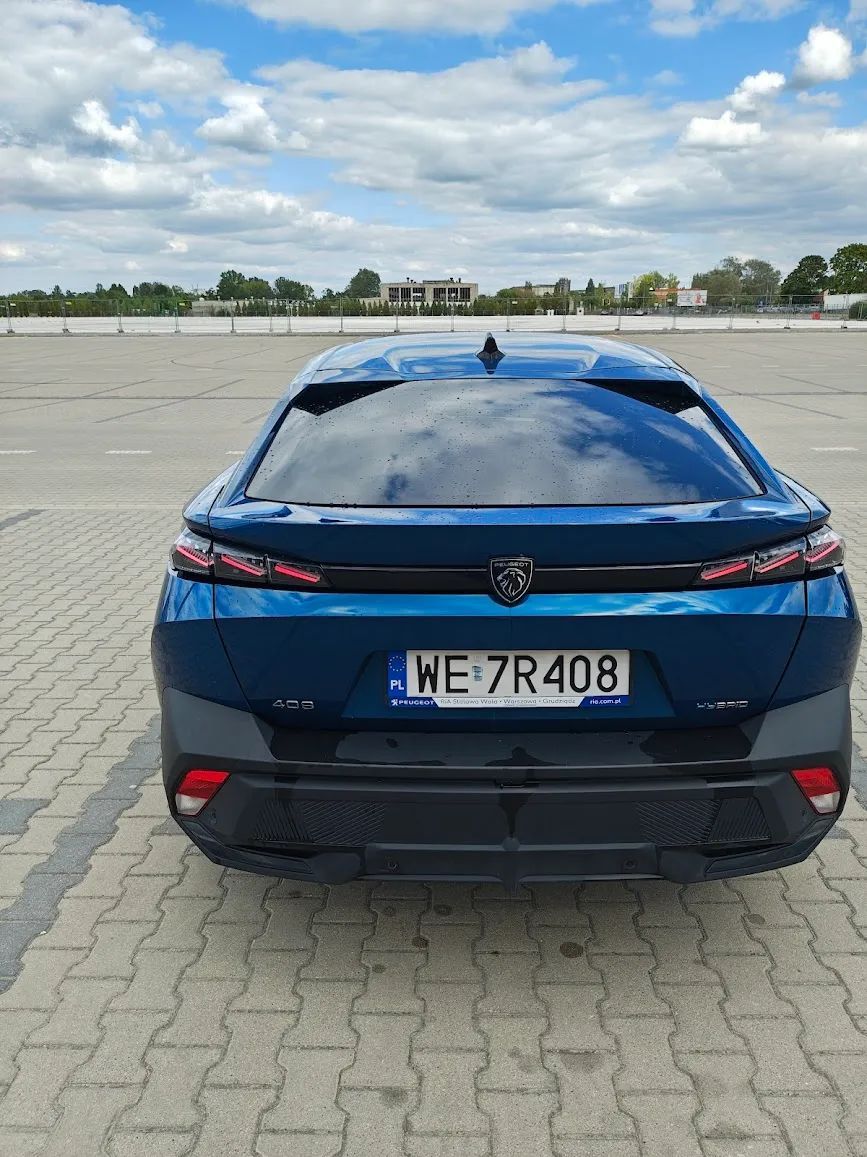 Peugeot 408 Peugeot 408 plugin 225 KM wersja First Edition Salon Polska