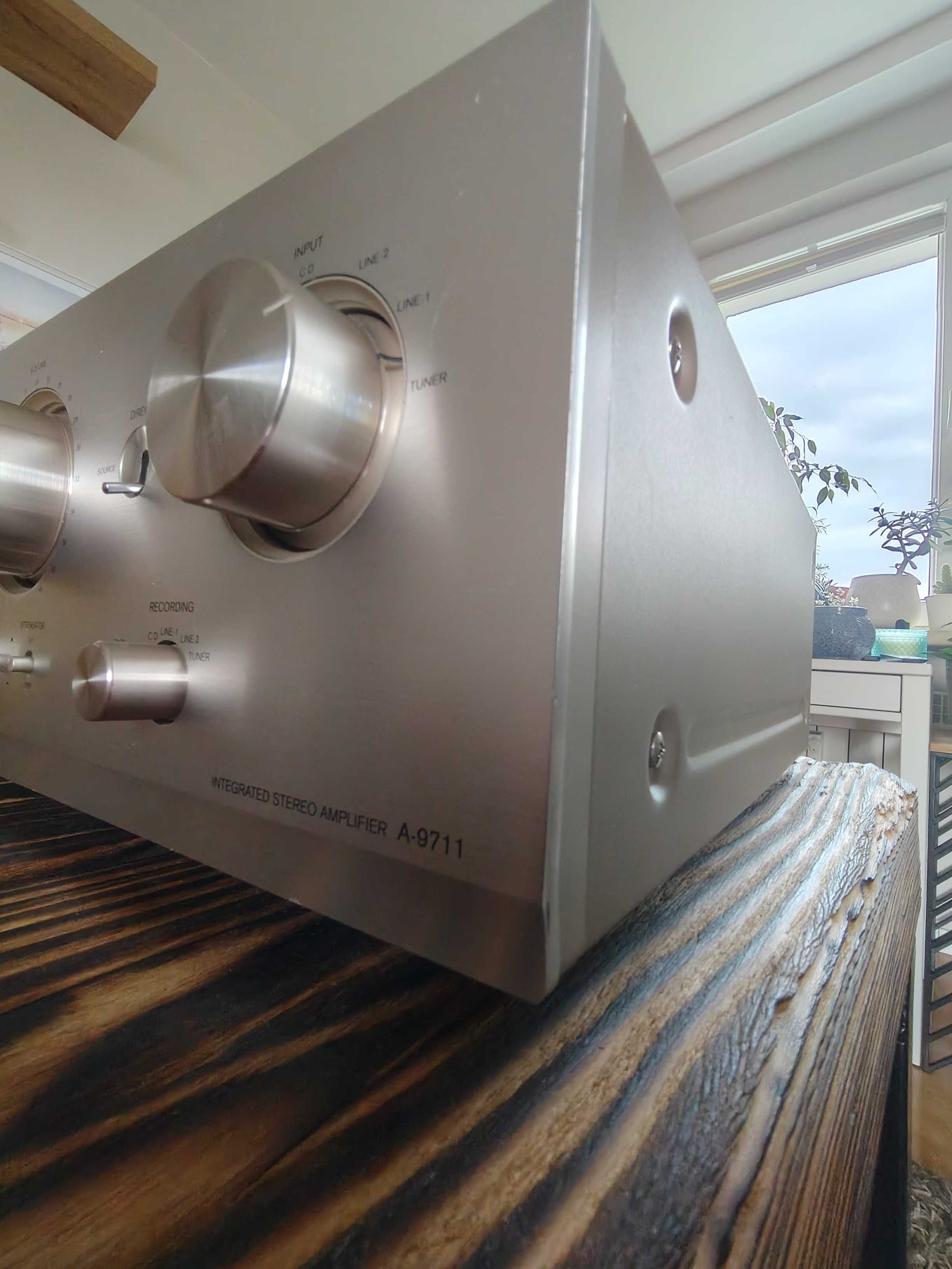 Onkyo Integra A-9711