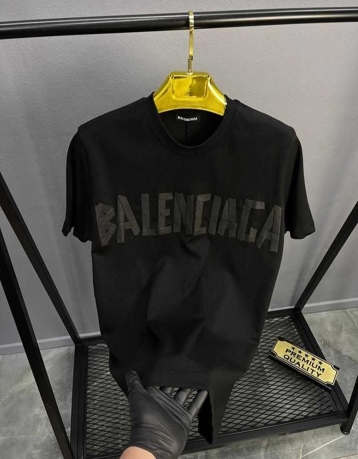 Nowe Koszulka Balenciaga