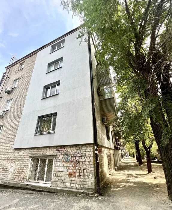 Продам 2х комнатную квартиру в кирпичного доме Центр Артема