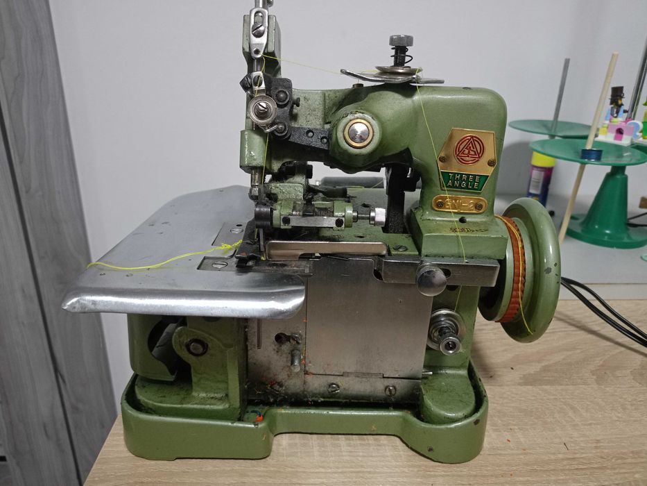 Оверлок GNI - 2 продам