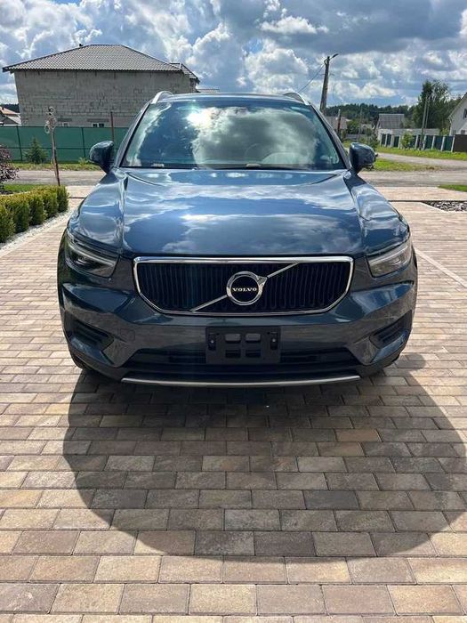 Volvo XC40  2021