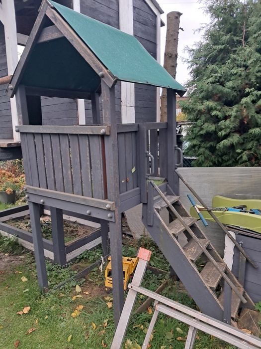 Domek huśtawka dla dzieci zjeżdżalnia