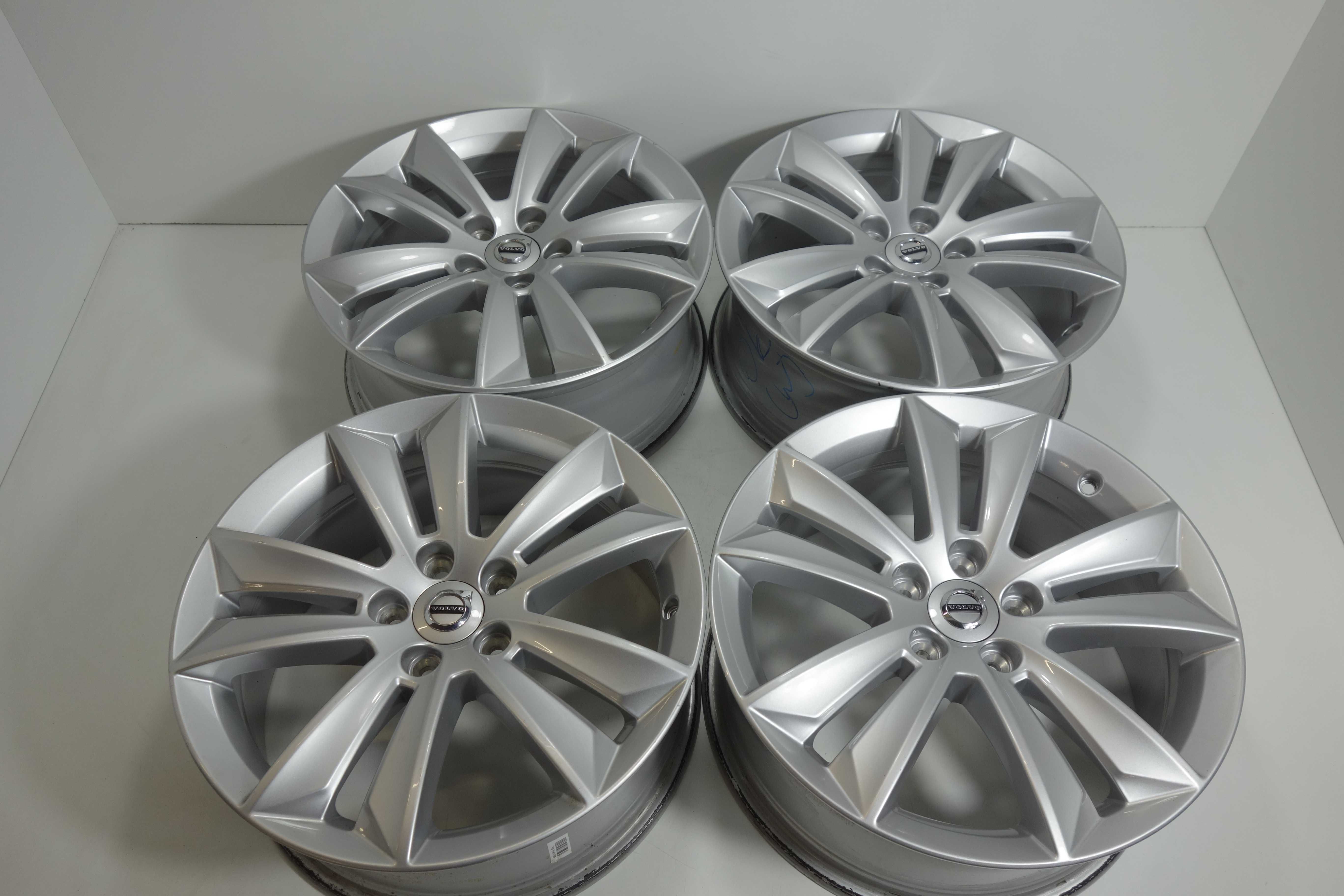 Alufelgi 17" 5x108 Volvo S60 V60 Ford Bronco Focus Maverick Srebrne903