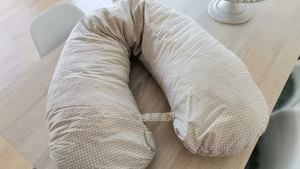 Vendo almofada de amamentação como nova