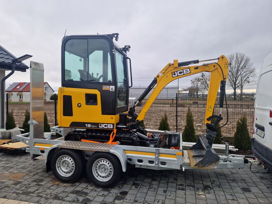 Wynajem minikoparka JCB 19C-1