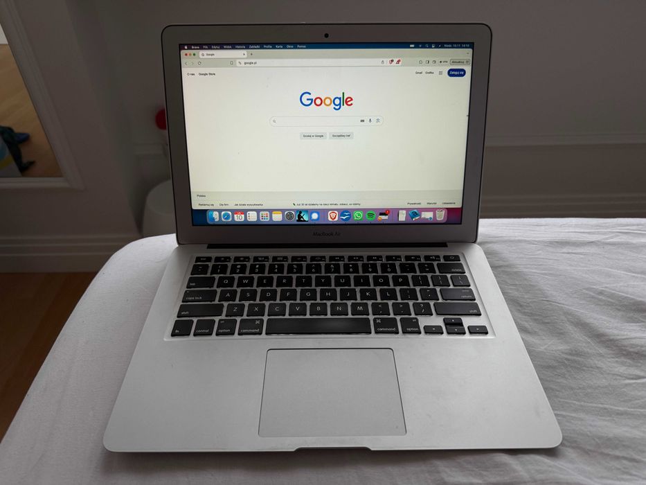 Macbook Air 13 - 240 SSD! 2x1,7GHz - i7! 8GB RAM. Nowa bateria +GRATIS