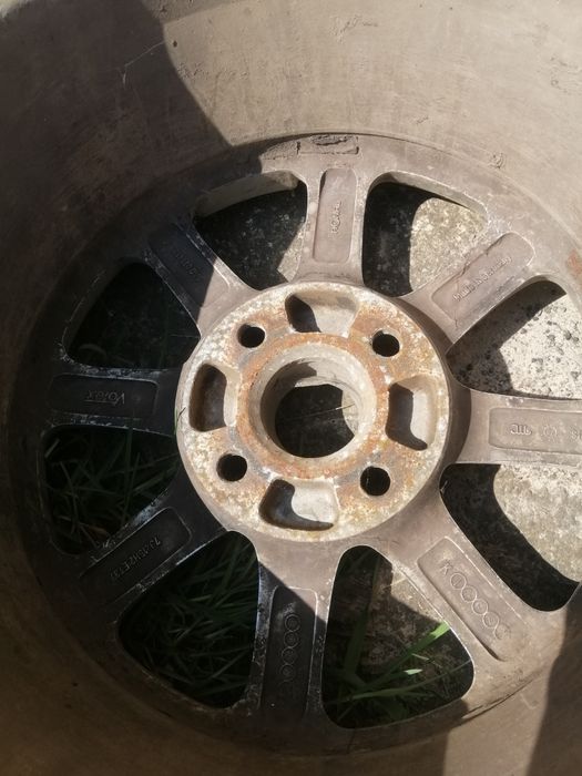 Титани r15 Audi 80