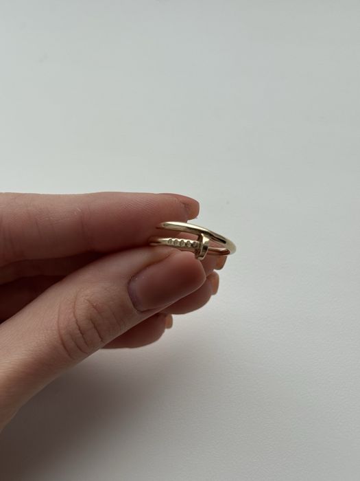 Золотое кольцо Cartier