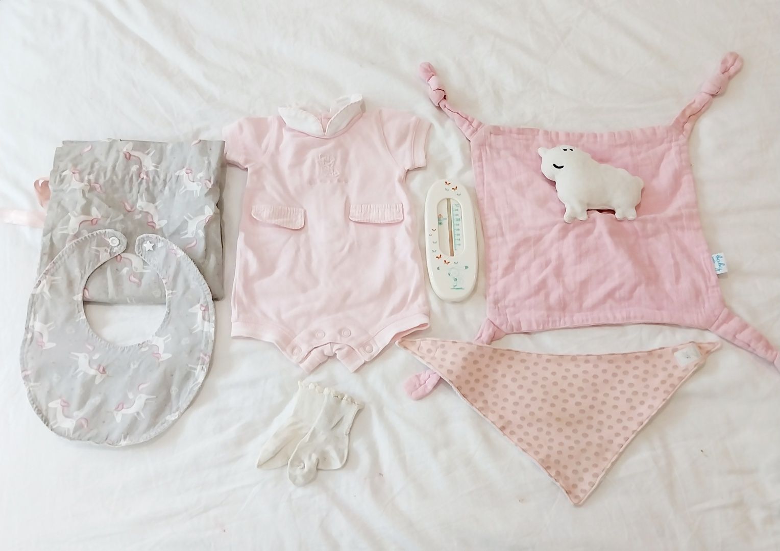 Conjunto bebé cor de rosa