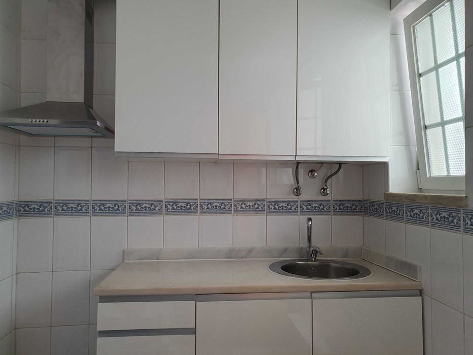 Anexo para alugar,zona bicesse