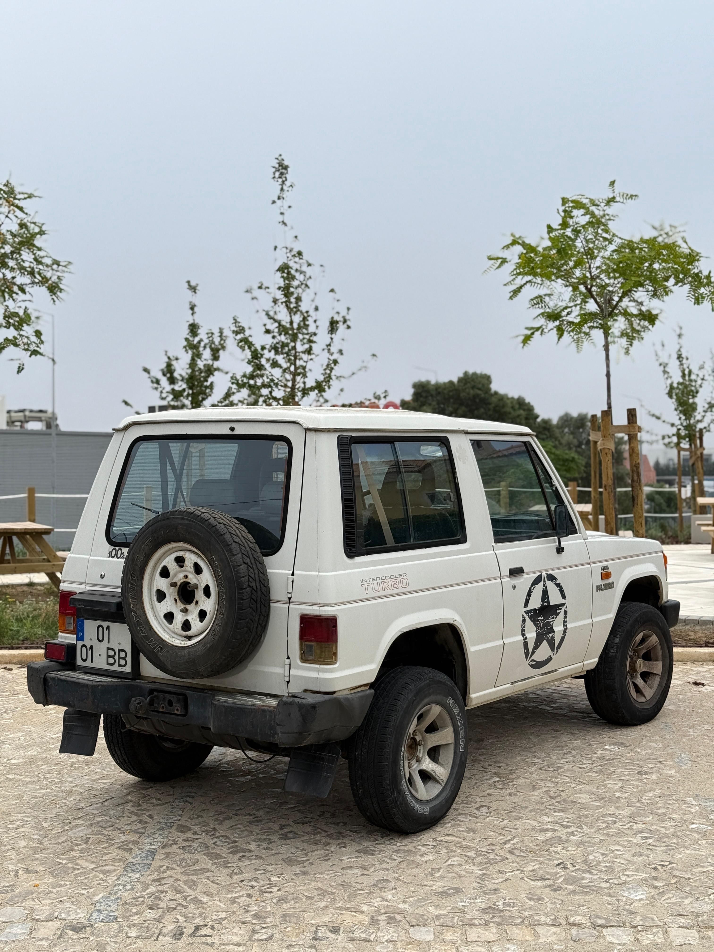 Mitsubishi Pajero 1992
