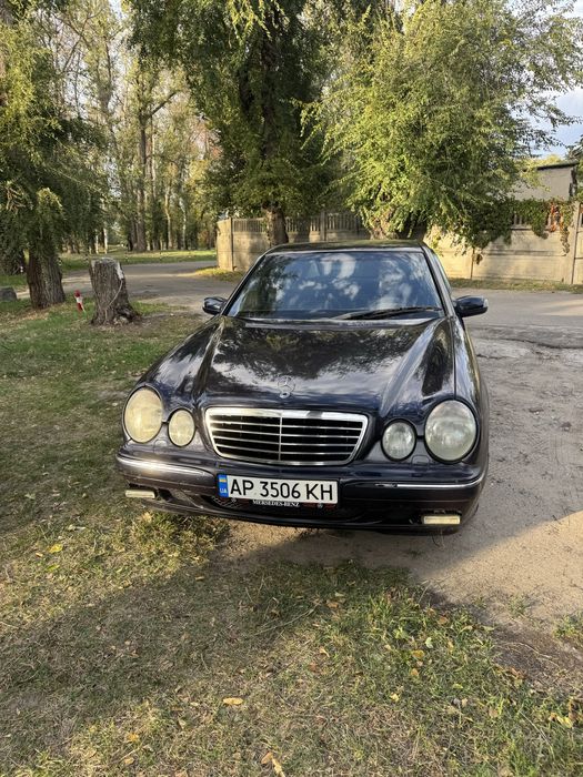 Продам Mercedes w210 e240 1999