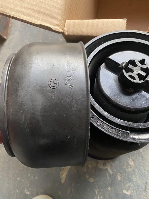 Пневмоопора (пневмо подушка) BMW X5 F15