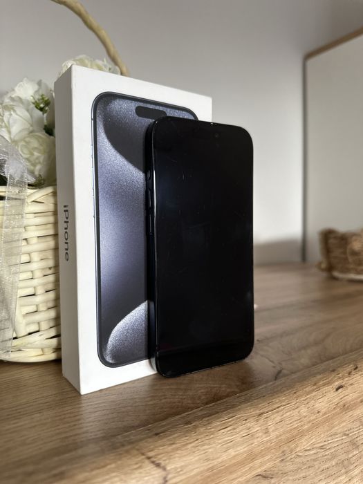 iPhone 15 Pro 256 GB – stan bardzo dobry (89% kondycji baterii)