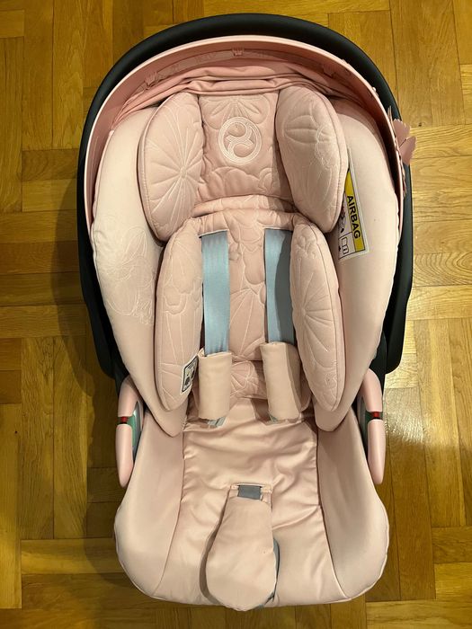 Cybex fotelik samochodowy Flowers różowy