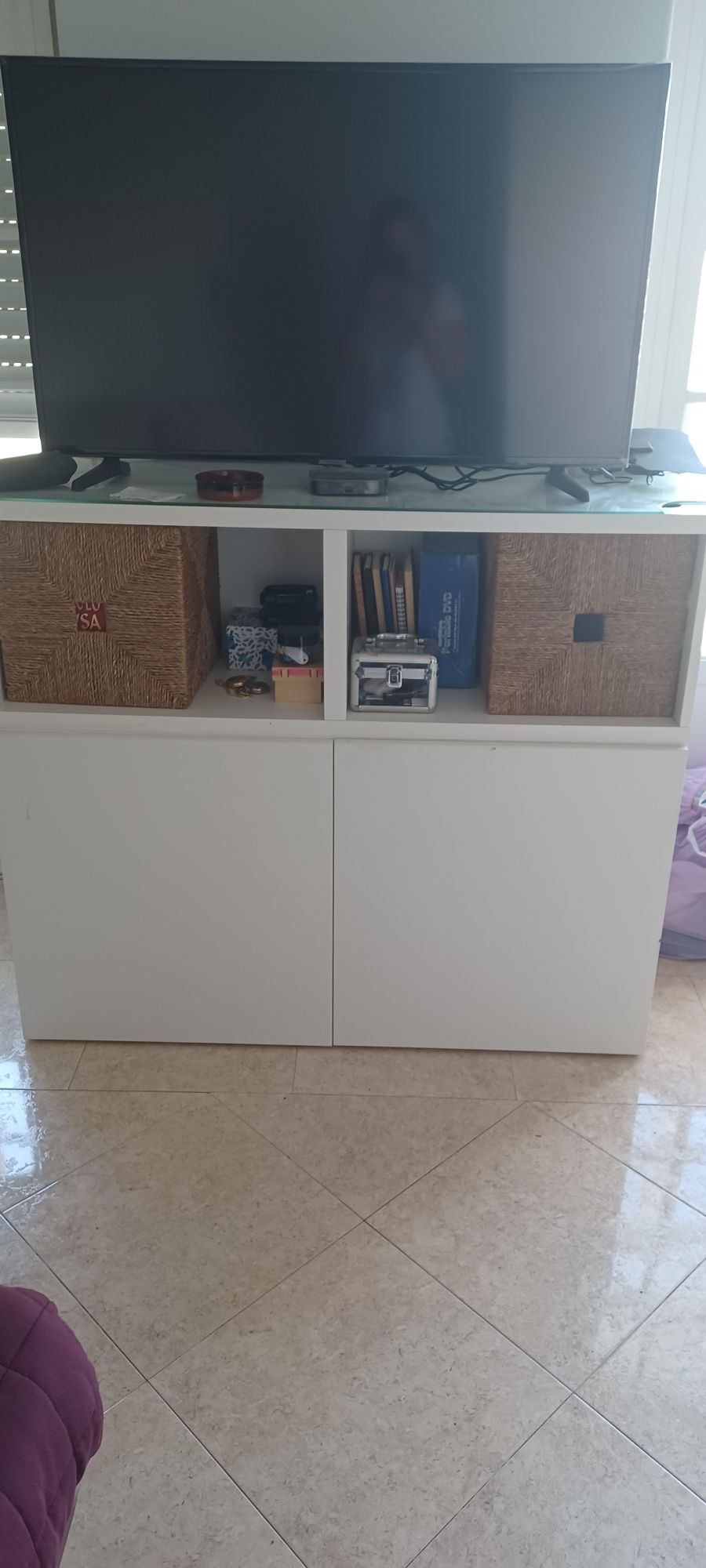 Aparador de tv módulo besta ikea