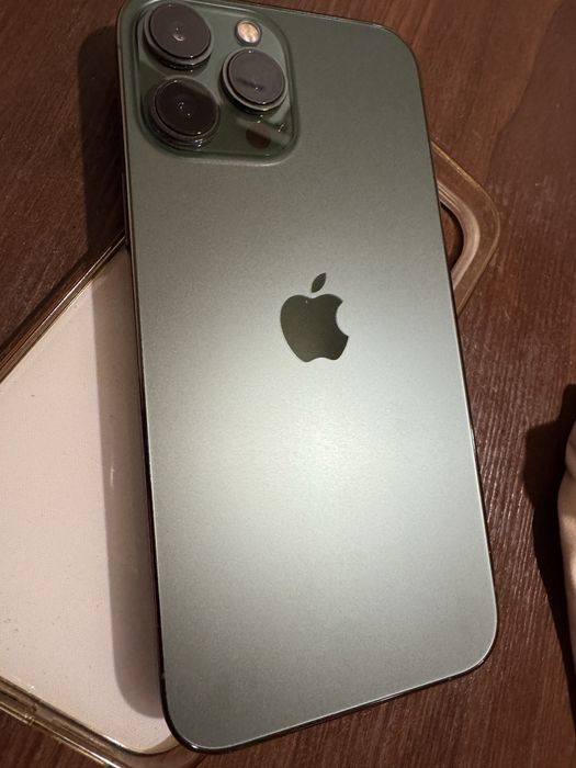 Цікавить обмін з 13 Pro Max на S23 Ultra,Fold 5 або продаж 19000