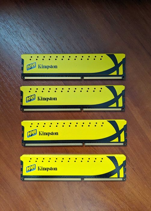Оперативна пам'ять Kingston DDR3 HyperX NAVI 16 gb (4 x 4 gb)