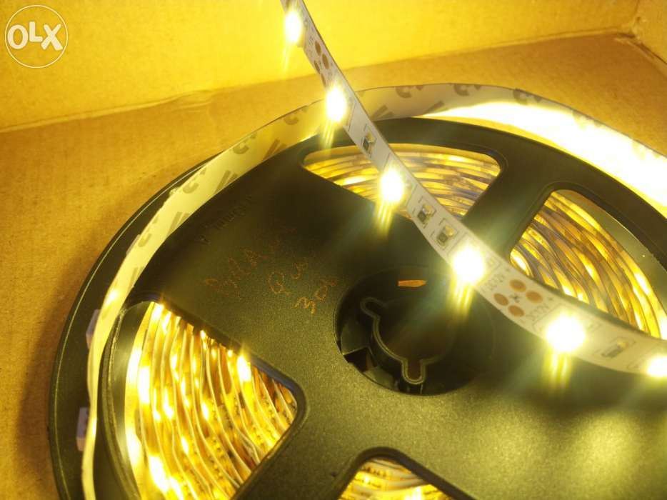 Fita 300 leds com 5 metros, flexível