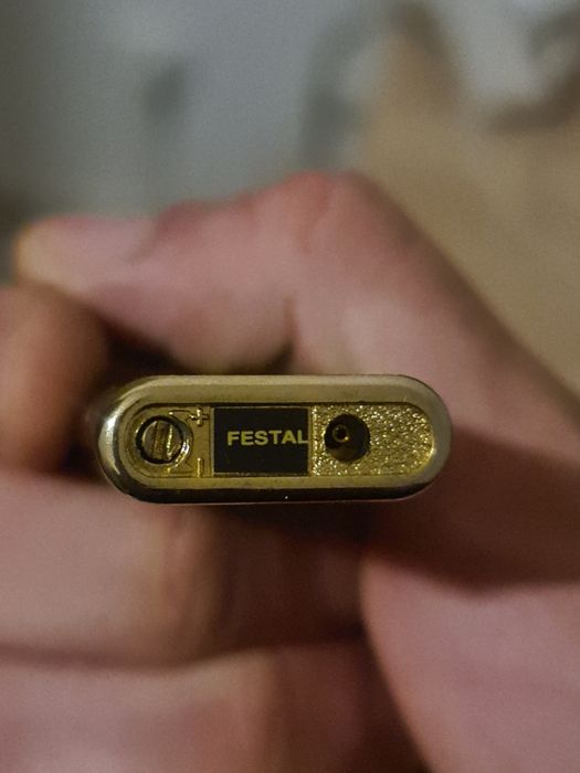 Vendo 3 isqueiros e coisa de Jesus