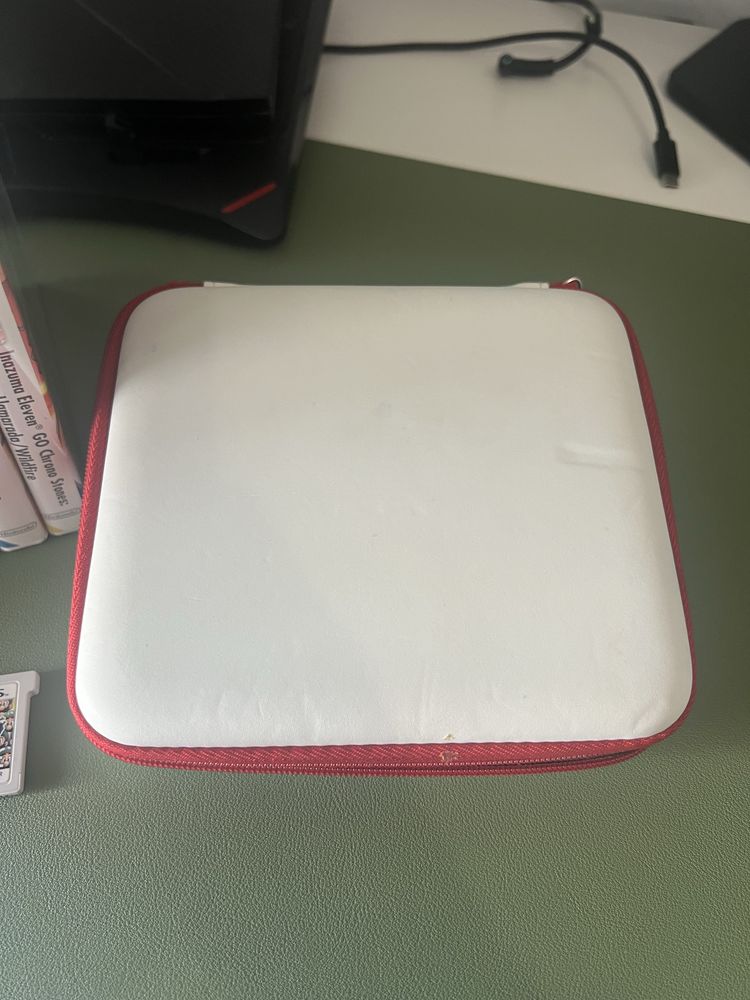 Coleção Completa Inazuma Eleven + Nintendo 2DS com Estojo e Carregador