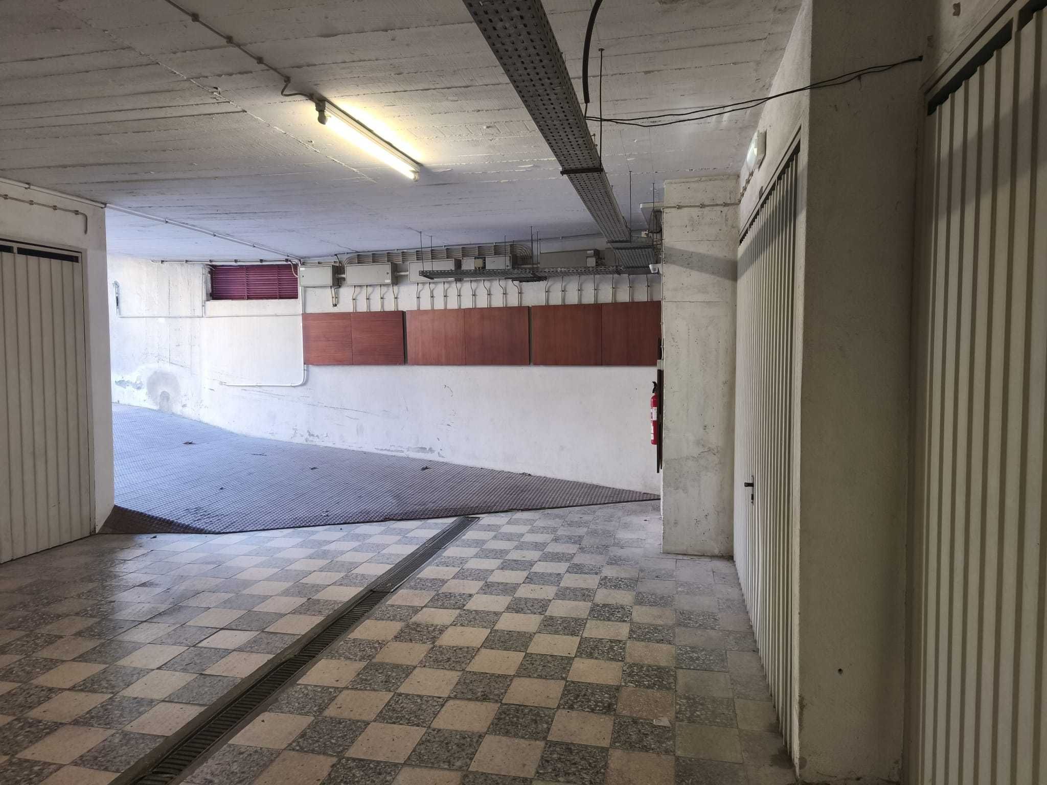 Garagem Sesimbra