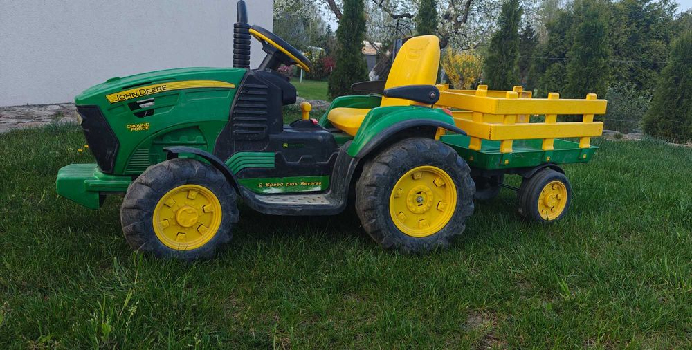 Sprzedam traktor John Deere na akumulator