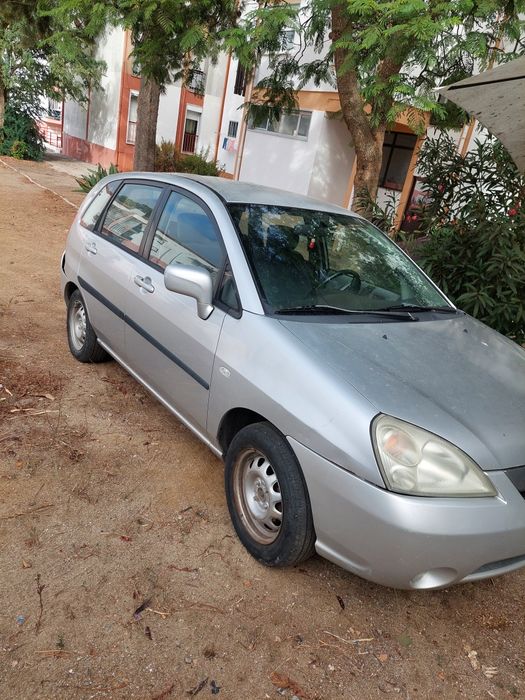 Suzuki liana ano 2002