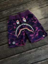 Фирменные шорты Bape