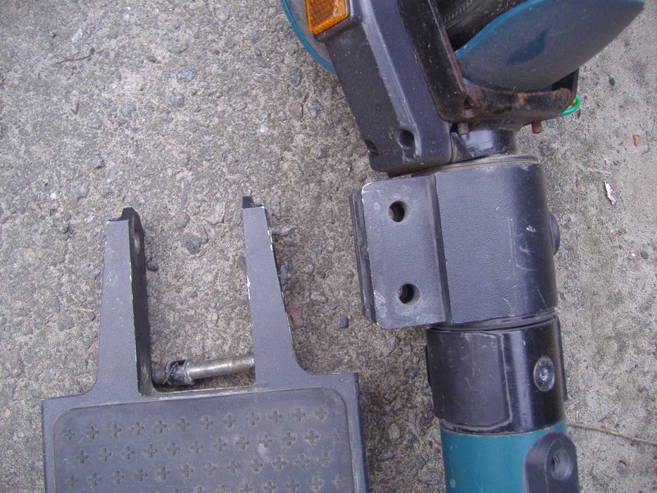 Электросамокат 36v (колеса 8" 200/50) привезен из Германии (рабочий)