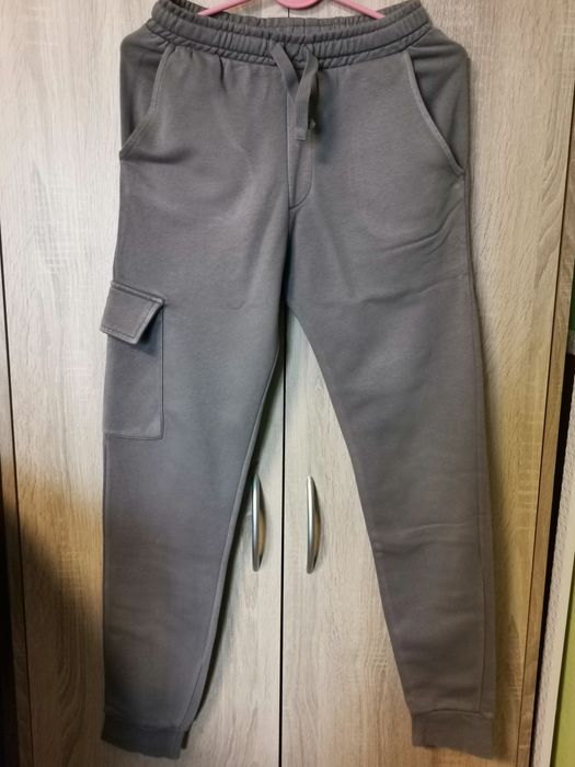 Spodnie dresowe chłopięce Reserved 159cm