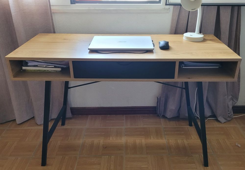 Secretária + Cadeira de Escritório - Excelente Estado