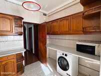 Coimbra Vende-se T3+2 no bairro Norton de Matos.