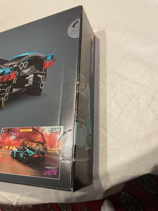 Lego technic aston martin Valkyrie