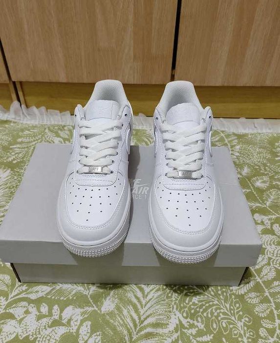 Buty damskie Trampk Nike Air Force 1 Low '07 White R.44