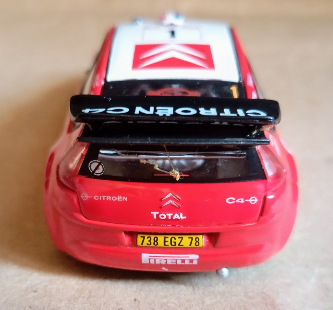 Citroen C4 WRC para reaproveitar.