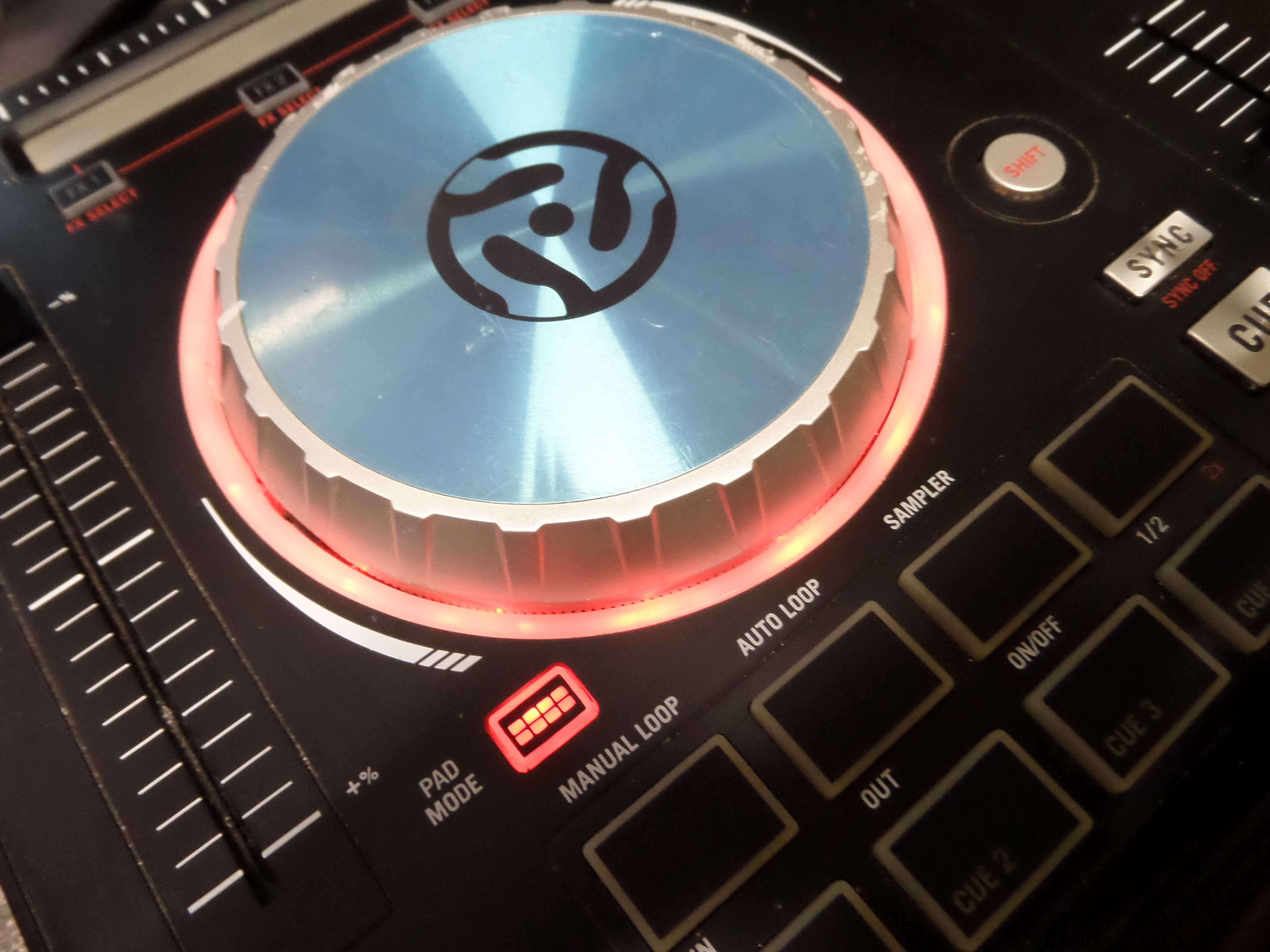 Mikser Numark Mixtrack PRO 3 2 - kanałowy