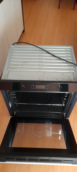 Forno usado como novo