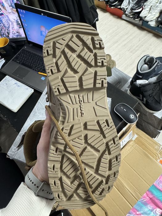 Взуття Оригінал нове ! Lowa берці, тактичне взуття 41-47