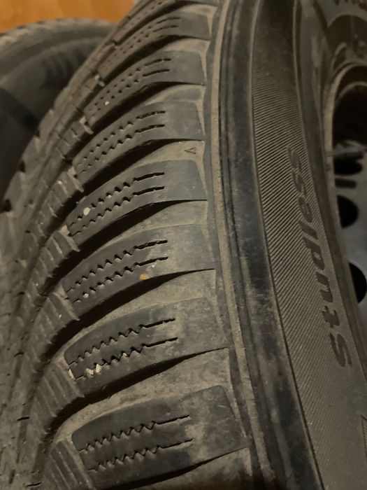 Koła zimowe 215 65. R16. 98H