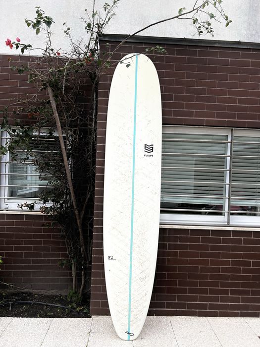 Longboard Flowt 9.2 + saco + quilha