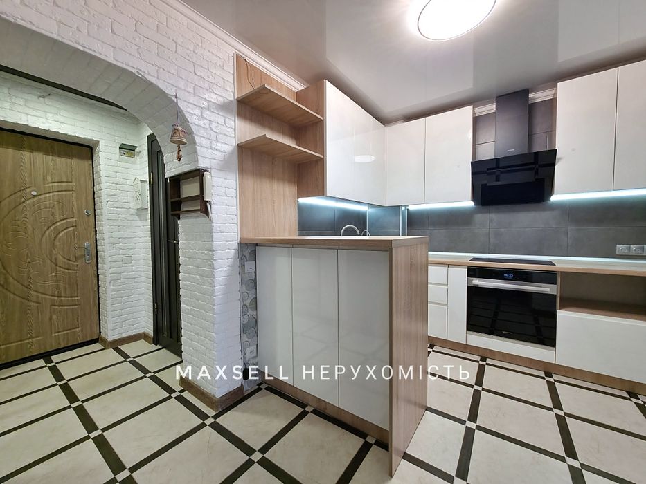 Продам 2-кімнатну квартиру на Харківській в районі Мануфактури