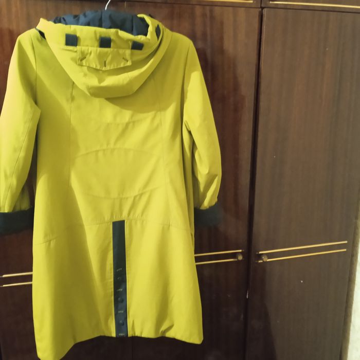 Продам куртку, пальто женское