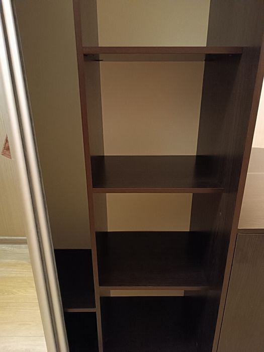 Шафа-купе для одягу кольору венге